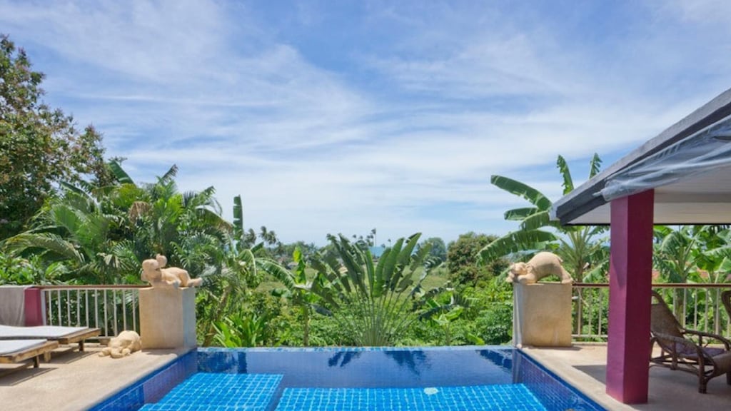 Villa Baan Suaan Kluay Mai - Three-Bedroom Villa — pool with tropical view